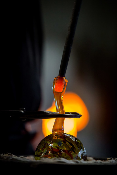 Artist glass blowing hi-res stock photography and images - Page 10